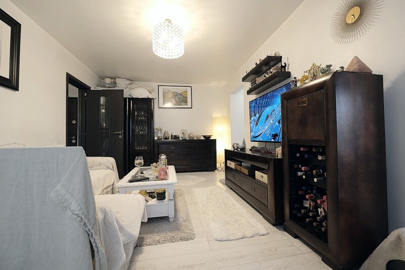 Lacul Tei (stradal), apartament exceptional 2 camere, etaj 3.