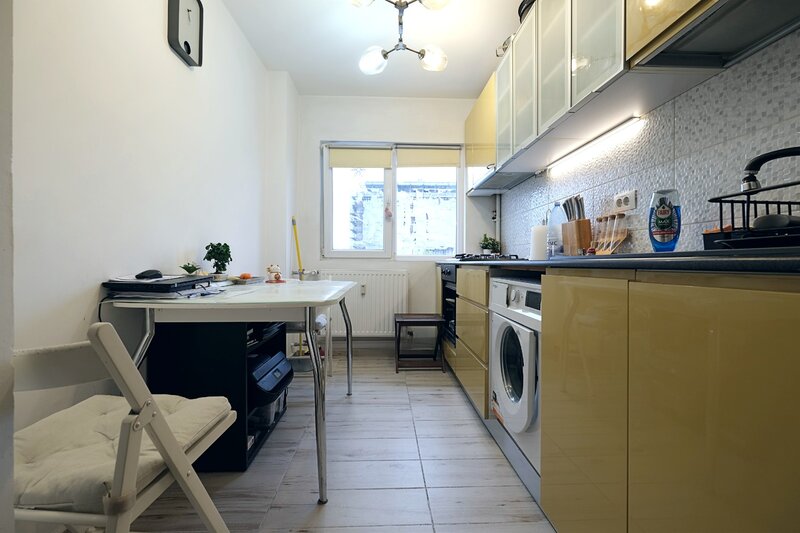 Lacul Tei (stradal), apartament exceptional 2 camere, etaj 3.